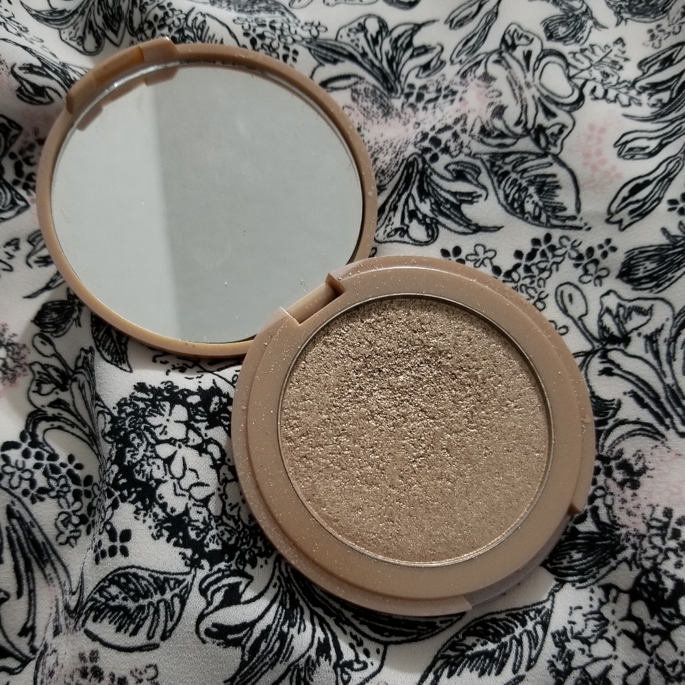 Tarte highlighter